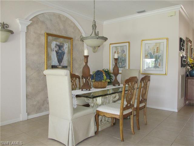7867 Berkshire Pines DR, Naples, FL 34104