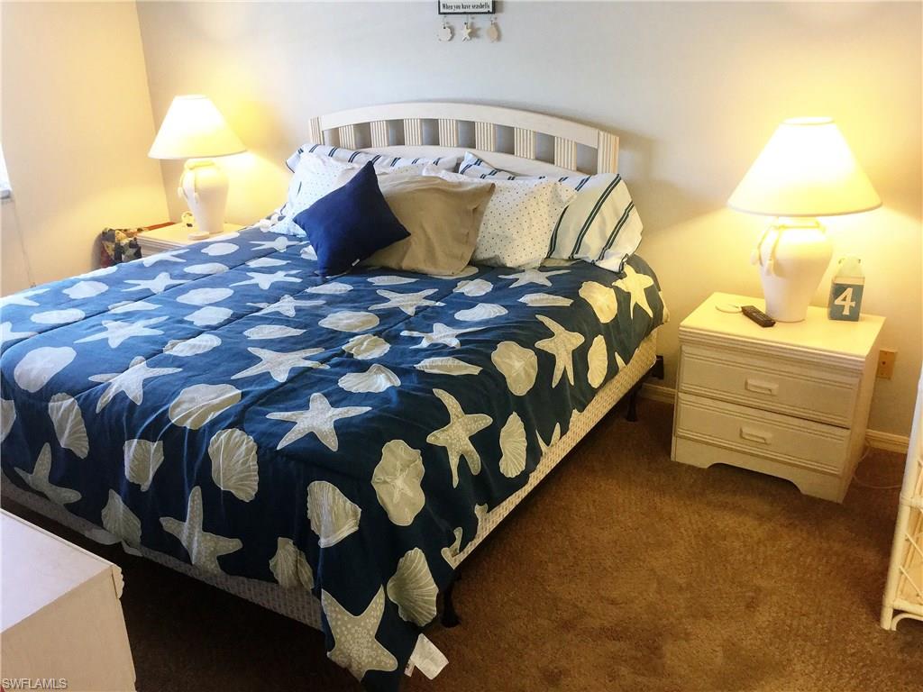 7300 Saint Ives Way, Naples, FL 34104