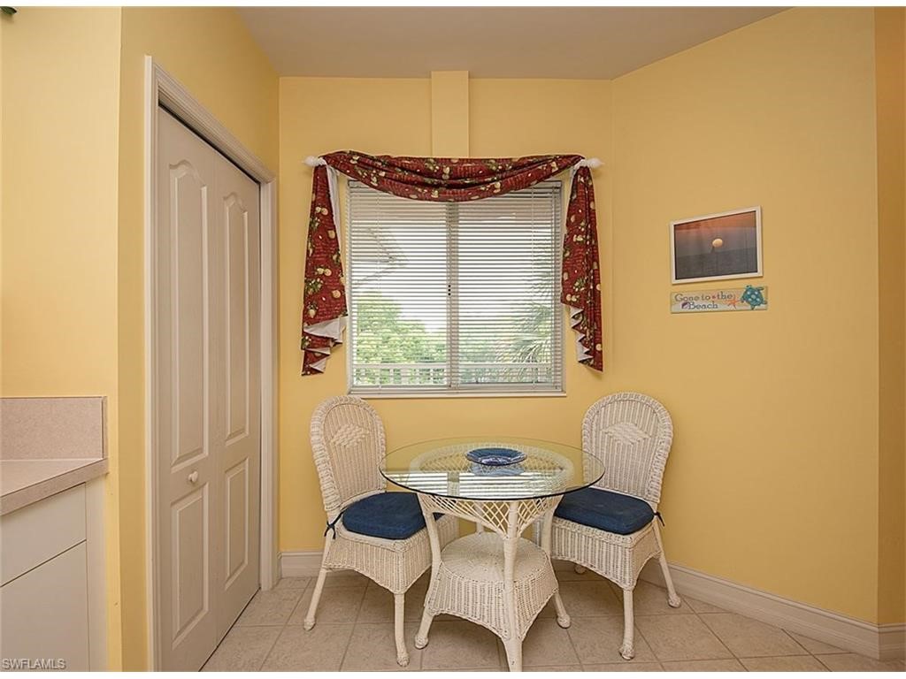 7842 Regal Heron Cir, Naples, FL 34104