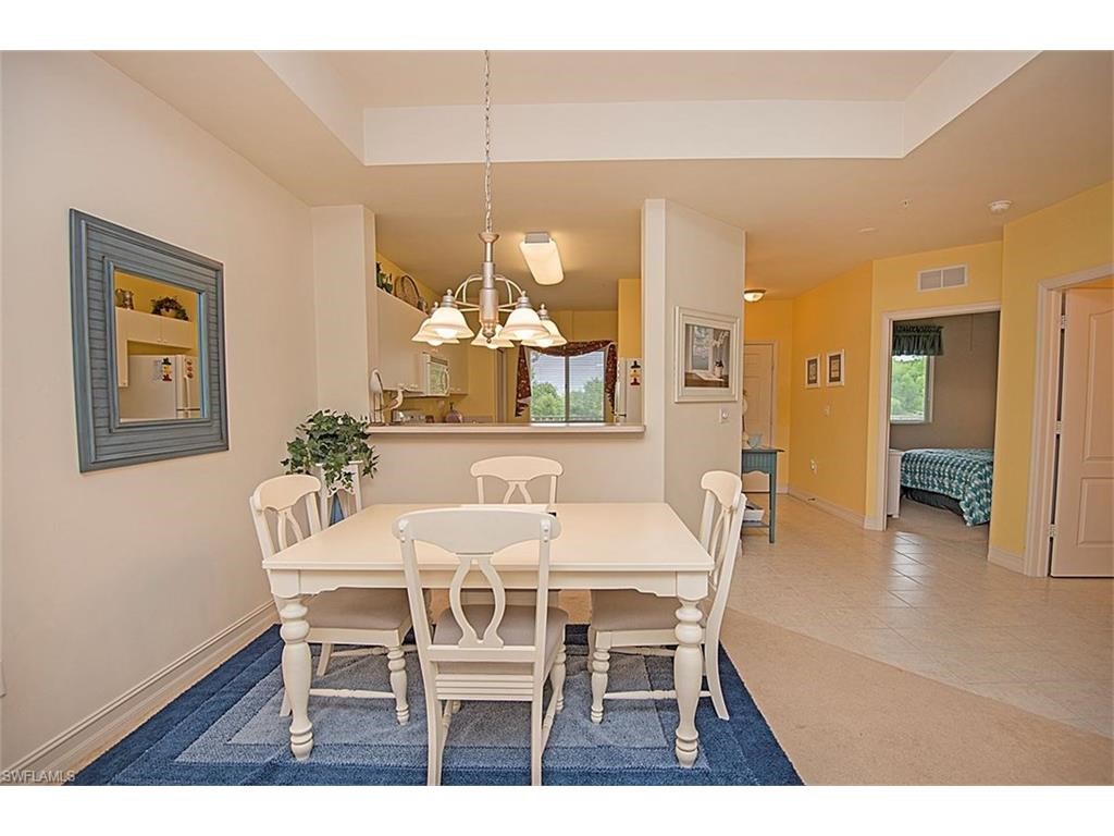 7842 Regal Heron Cir, Naples, FL 34104