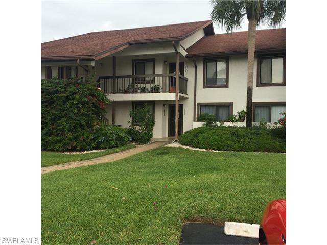 600 Misty Pines CIR, Naples, FL 34105