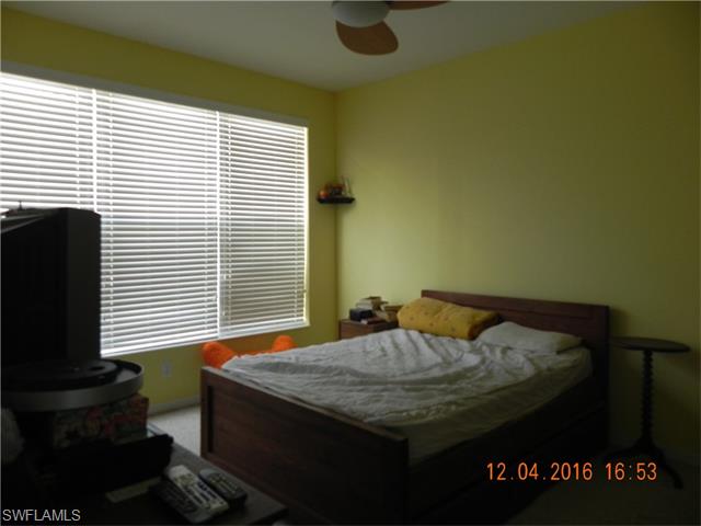 1410 Tiffany LN, Naples, FL 34105