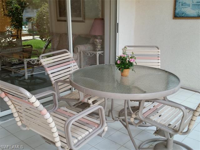 1044 Woodshire LN, Naples, FL 34105