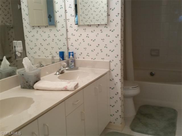 1044 Woodshire LN, Naples, FL 34105