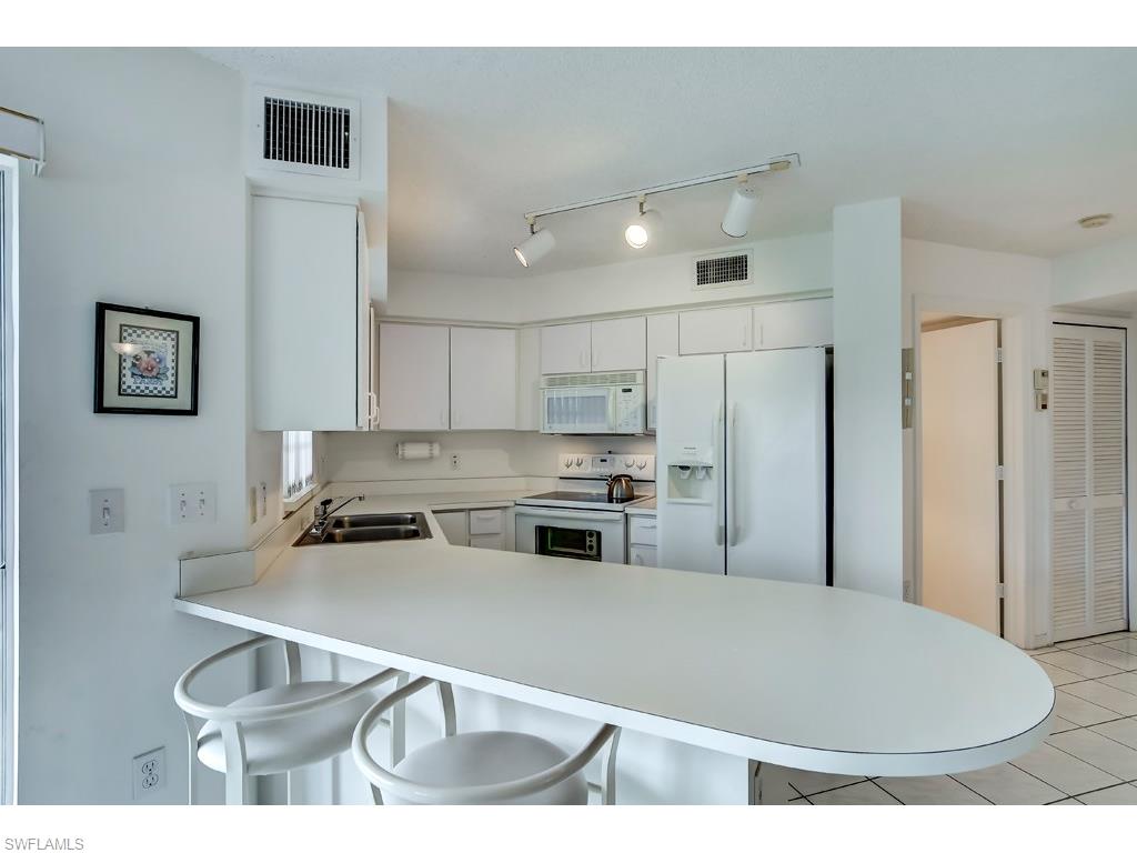 441 Quail Forest Blvd, Naples, FL 34105