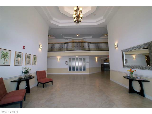1100 PINE RIDGE RD, Naples, FL 34108