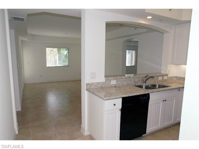 1100 PINE RIDGE RD, Naples, FL 34108