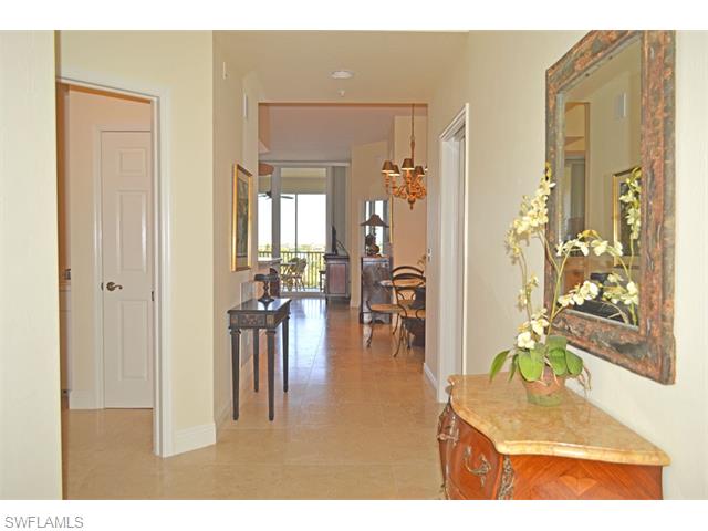 450 Launch CIR, Naples, FL 34108