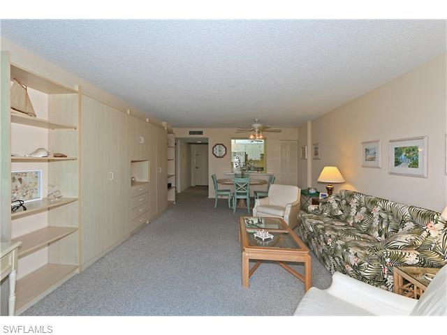 3 Bluebill AVE, Naples, FL 34108