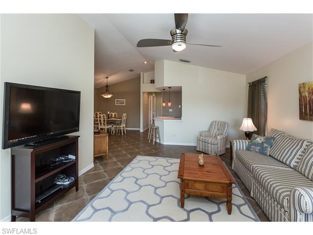 9840 Luna CIR, Naples, FL 34109