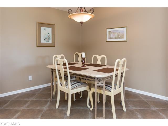 9840 Luna CIR, Naples, FL 34109