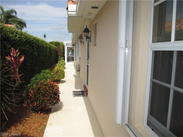 4214 Los Altos CT, Naples, FL 34109