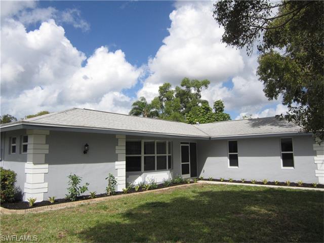 9637 Berkshire ST, Naples, FL 34109