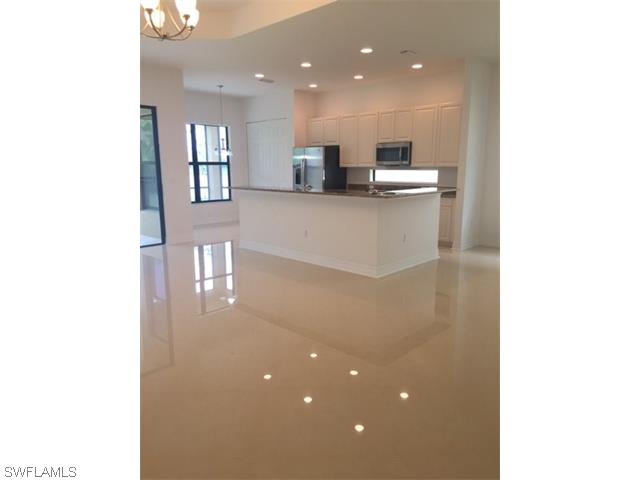 13913 Luna DR, Naples, FL 34109