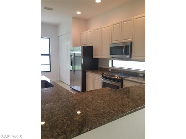 13913 Luna DR, Naples, FL 34109