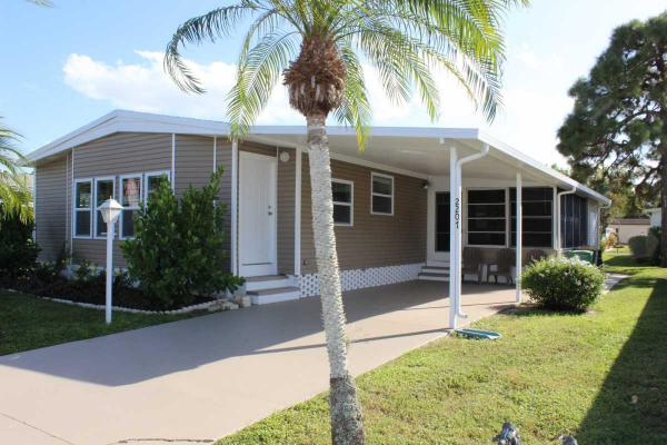 Landmark Naples2207 OzarkNaples, FL 34110