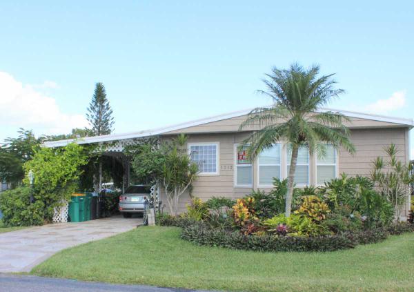 Landmark Naples1212 Yellowstone DrNaples, FL 34110