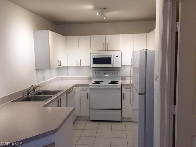 519 Roma CT, Naples, FL 34110