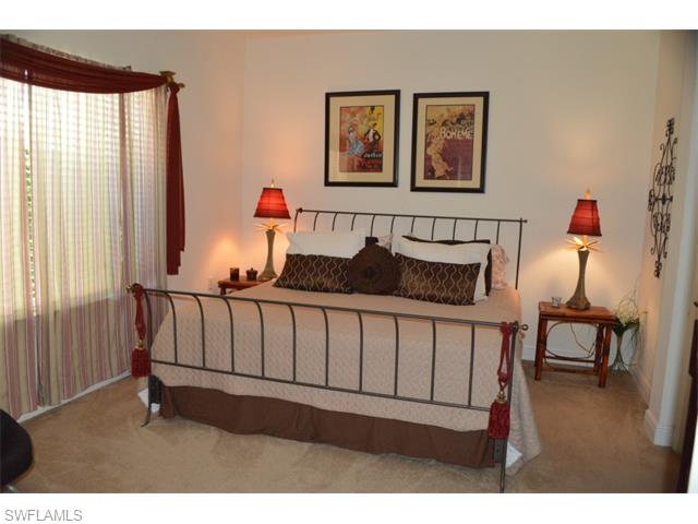 1360 Sweetwater CV, Naples, FL 34110