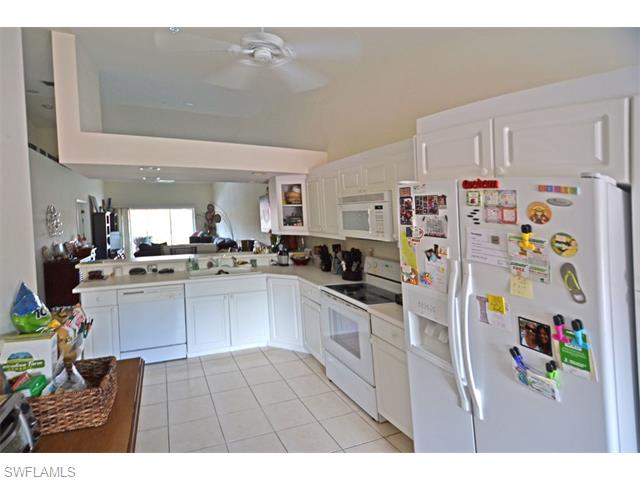 2389 Hidden Lake CT, Naples, FL 34112