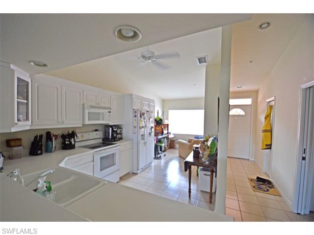 2389 Hidden Lake CT, Naples, FL 34112