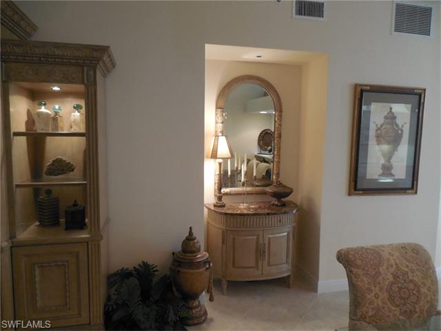 2405 Hidden Lake DR, Naples, FL 34112