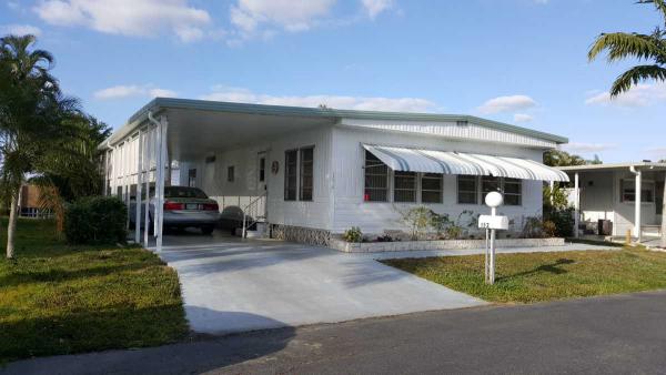 Naples Estates152 Driftwood LaneNaples, FL 34112