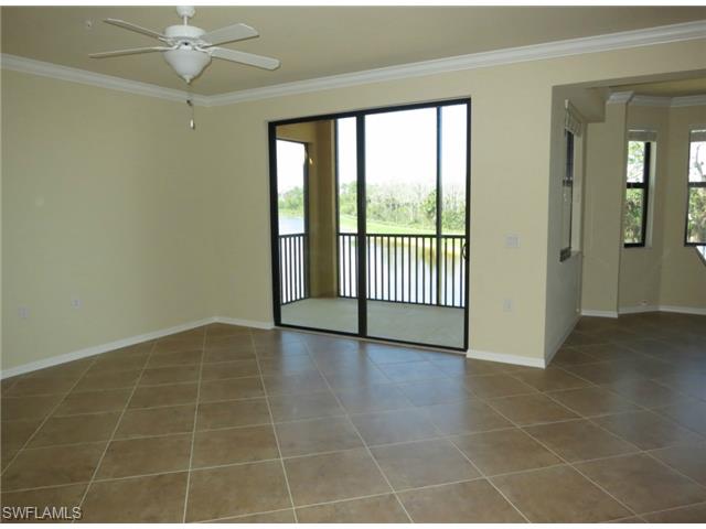 9815 Giaveno CT, Naples, FL 34113