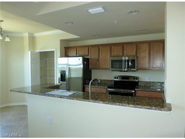 9815 Giaveno CT, Naples, FL 34113