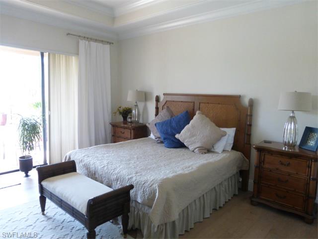 7480 Moorgate Point WAY, Naples, FL 34113