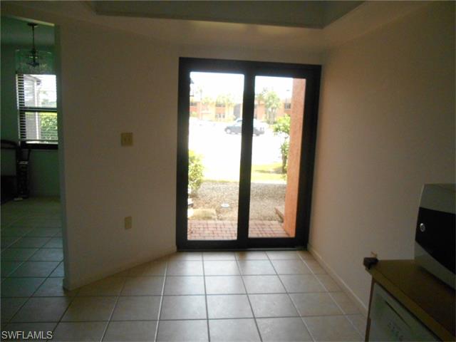 1534 Mainsail DR, Naples, FL 34114