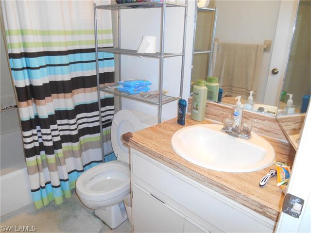 1534 Mainsail DR, Naples, FL 34114