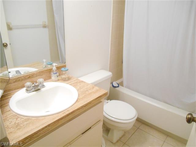 1534 Mainsail DR, Naples, FL 34114