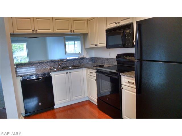 6320 Huntington Lakes CIR, Naples, FL 34119