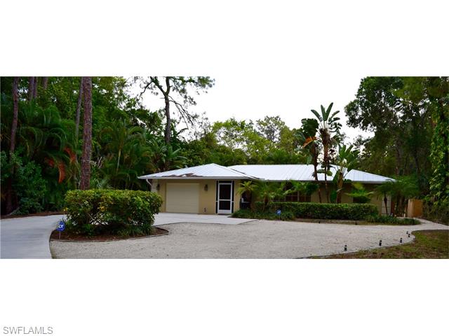 6120 English Oaks LN, Naples, FL 34119