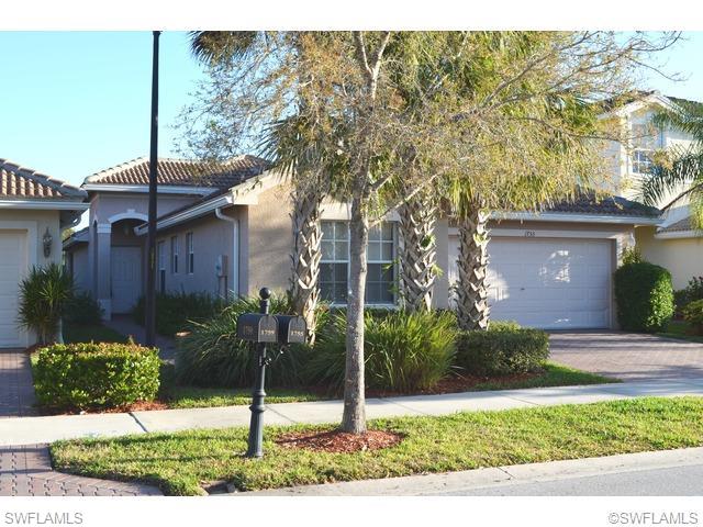 1743 Ribbon Fan LN, Naples, FL 34119