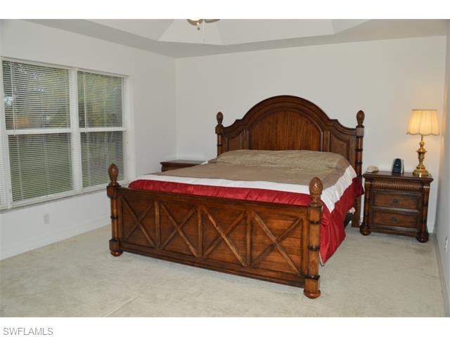 1743 Ribbon Fan LN, Naples, FL 34119