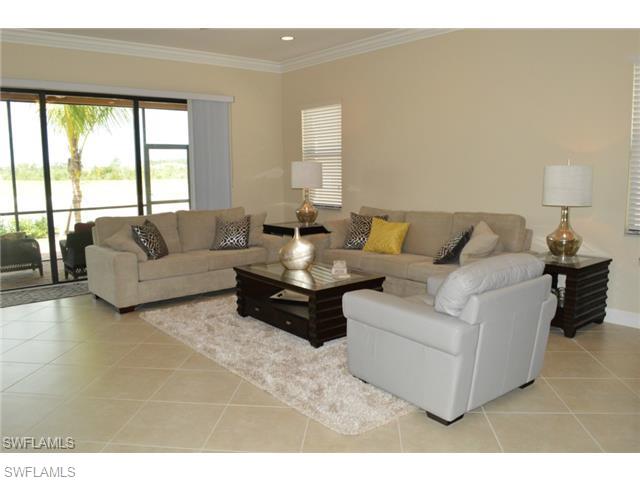 3326 Baltic DR, Naples, FL 34119