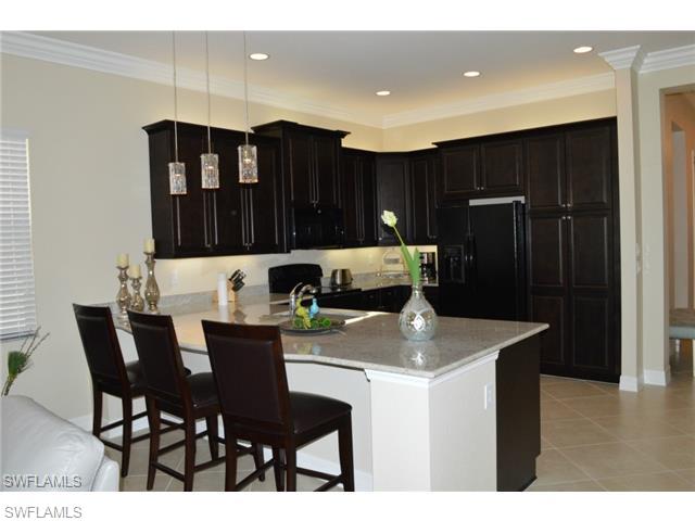3326 Baltic DR, Naples, FL 34119
