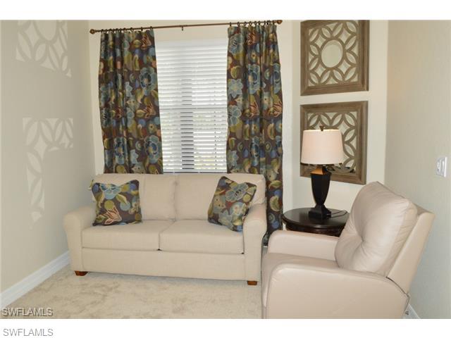3326 Baltic DR, Naples, FL 34119