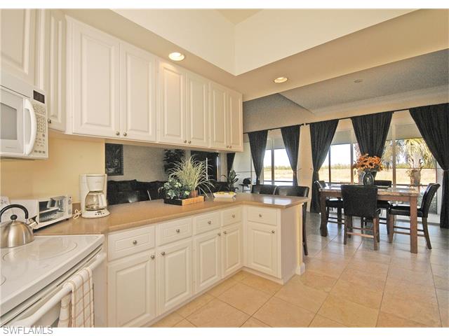 2246 Heydon CIR W, Naples, FL 34120