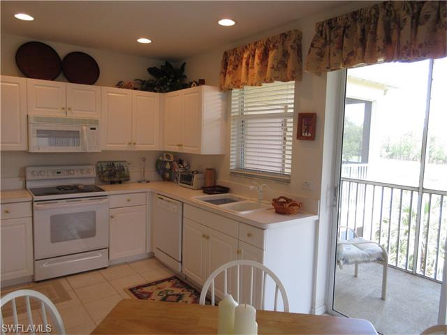 8241 Parkstone PL, Naples, FL 34120