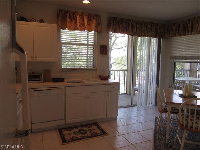 8241 Parkstone PL, Naples, FL 34120