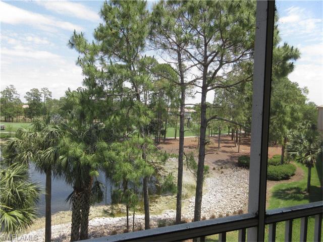 8241 Parkstone PL, Naples, FL 34120