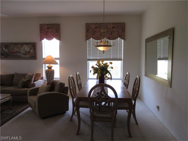 8241 Parkstone PL, Naples, FL 34120