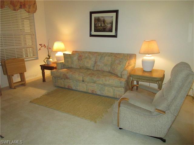 8241 Parkstone PL, Naples, FL 34120