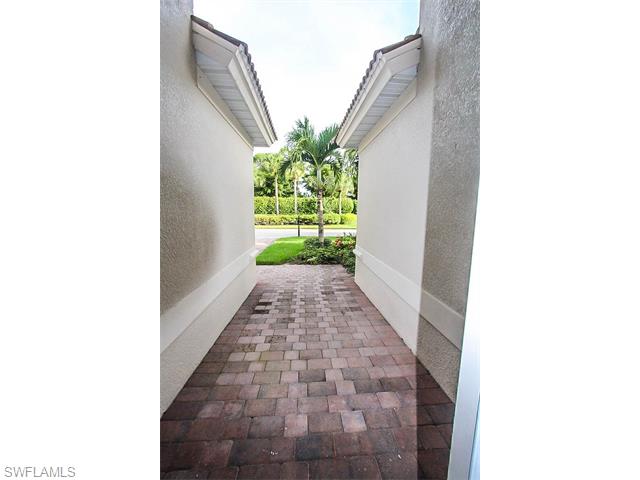 10226 Cobble Hill RD, Bonita Springs, FL 34135
