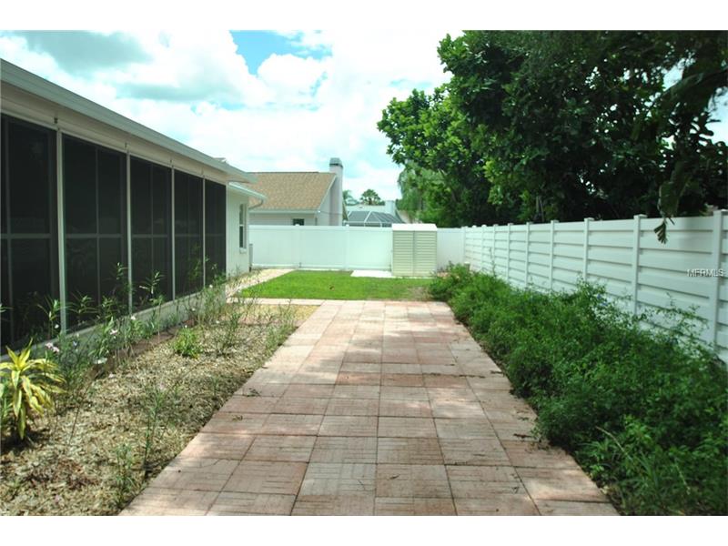 6104 55TH AVENUE CIRCLE E, Bradenton, FL 34203