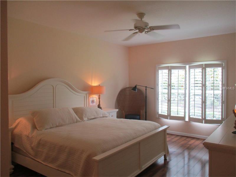 7676 SWEETBAY CIRCLE, Bradenton, FL 34203