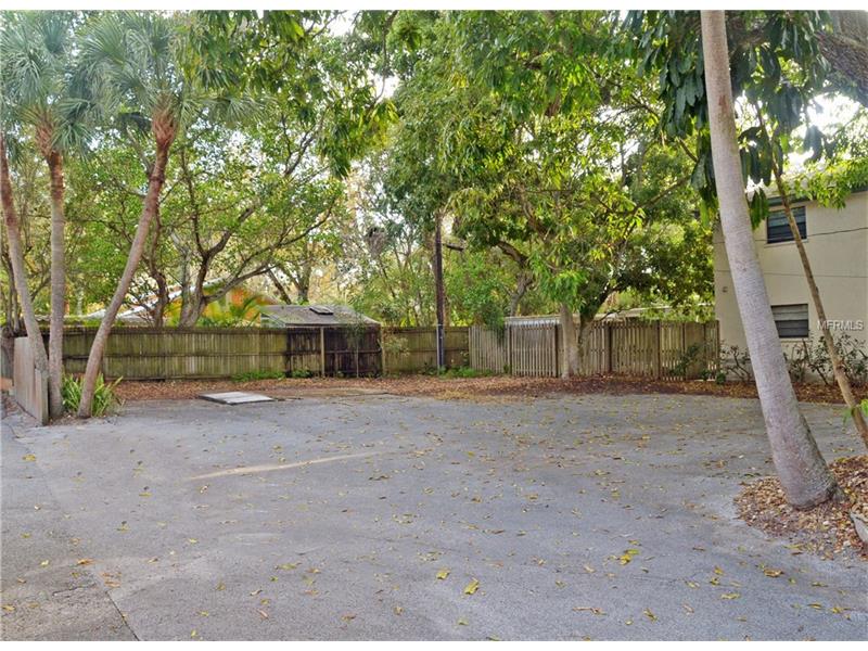 2019 MANATEE AVENUE W, Bradenton, FL 34205